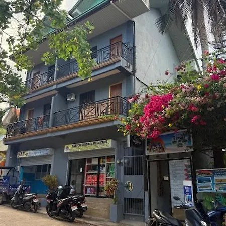 Cama Lodge